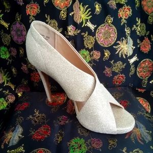 Women's heels/ pumps